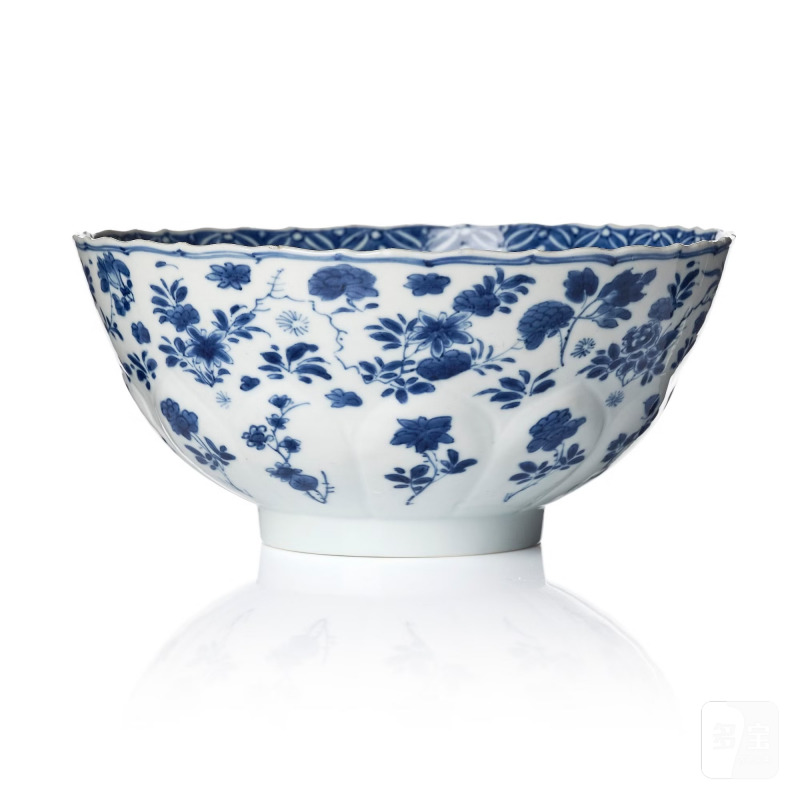 A blue and white 'floral' bowl,